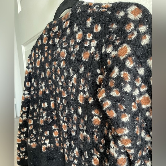 La Anthropologie La Fee Verte Feathered Leo Eyelash
Leopard Cardigan Medium - Picture 5 of 13